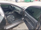 Toyota Camry Se 4T1G11AK4PU773747 photo