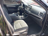 Toyota Highlander Le 5TDZARFH3FS012803 снимка
