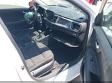 Kia Rio Lx 3KPA24AD6ME424299 снимка