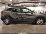 Jeep Cherokee Latitude Tech Connect 4X4 1C4PJMCB4JD617377 снимка