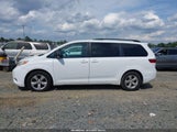 Toyota Sienna Le 8 Passenger 5TDKZ3DC5HS826355 снимка