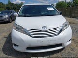 Toyota Sienna Le 8 Passenger 5TDKZ3DC5HS826355 снимка