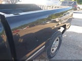 Chevrolet Silverado 1GCEC14W2YZ165668 fotografie