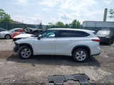 Toyota Highlander Hybrid Le 5TDBBRCH0PS565543 fotografie
