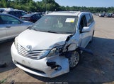 Toyota Sienna Limited 5TDDK3DC8BS011085 снимка