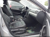 Volkswagen Passat 2.0T Wolfsburg Edition 1VWLA7A38KC008261 photo