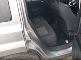 Jeep Patriot Latitude 1C4NJPFA3GD667403 снимка