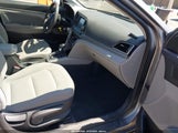 Hyundai Elantra Sel 5NPD84LF4JH243462 photo