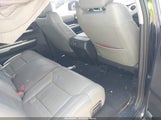 Toyota Tundra Limited 5.7L V8 5TFFY5F13EX163773 fotografie