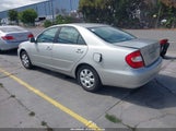 TOYOTA CAMRY LE 4T1BE32K13U198977 снимка