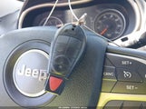 Jeep Cherokee Sport 1C4PJLAB2FW657790 снимка