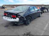Toyota Camry Le JT2BG22KXY0531483 снимка