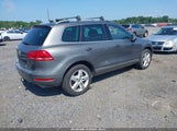 Volkswagen Touareg 3.6L Lux WVGEF9BP1ED009269 fotografie