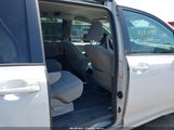 Toyota Sienna Le 8 Passenger 5TDKZ3DC5KS017185 снимка