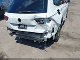 Volkswagen Tiguan 2.0T Se R-Line Black 3VVCB7AX9PM110288 снимка