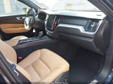 Volvo Xc60 T5 Momentum YV4102RK8L1571509 photo