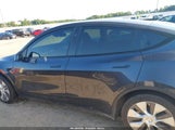 Tesla Model Y Long Range Dual Motor All-Wheel Drive 7SAYGDEE6RA255860 photo
