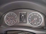 Volkswagen Tiguan 2.0T/2.0T S WVGAV7AX5HK002526 снимка