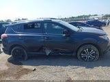 Toyota Rav4 Le JTMBFREV3JJ740895 снимка