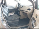 Toyota Sienna Se 8 Passenger 5TDXK3DC2DS321989 снимка
