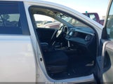 Toyota Rav4 Le 2T3ZFREV3JW452679 снимка