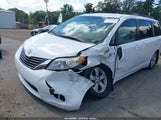 Toyota Sienna Le V6 8 Passenger 5TDKK3DC5DS304288 fotografie