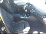 BMW 330I 3MW5R1J0XM8B72352 снимка