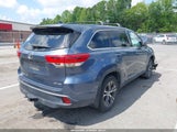 Toyota Highlander Le Plus 5TDBZRFH3JS806347 fotografie
