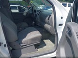 Nissan Frontier Sv 1N6AD0ER9GN715885 снимка