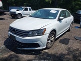 Volkswagen Passat S 1VWAT7A33HC020117 снимка