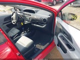Toyota Prius C Two JTDKDTB33E1074410 снимка