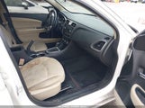 Chrysler 200 Touring 1C3CCBBG2EN114753 fotografie