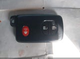 Toyota Prius Two JTDKN3DU7C1528917 снимка