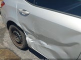 Toyota Corolla Le 5YFBURHE1HP626417 снимка