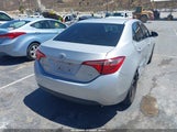 Toyota Corolla Le 5YFBURHE1HP626417 снимка