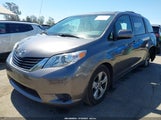Toyota Sienna Le V6 8 Passenger 5TDKK3DC4DS390483 fotografie