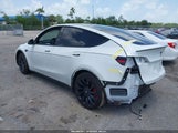Tesla Model Y Performance Dual Motor All-Wheel Drive 7SAYGDEFXNF446588 fotografie