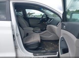 Hyundai Tucson Se KM8J2CA47JU659779 снимка