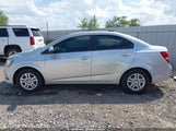Chevrolet Sonic Ls Auto 1G1JB5SH8H4155018 снимка