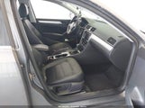 Volkswagen Passat 2.5L Se 1VWBP7A30DC082481 снимка