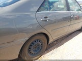 Toyota Camry Le 4T1BE32K14U857545 снимка