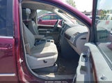 Chrysler Town & Country Touring 2A8HR54X69R629397 fotografie