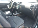 Kia Soul + KNDJP3A56J7506193 снимка