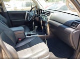 Toyota 4Runner Limited JTEZU5JR8C5042411 снимка