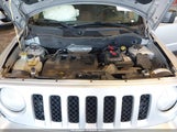 Jeep Patriot Latitude 1C4NJRFB6CD625600 fotografie