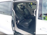 Chrysler Pacifica Touring L 2C4RC1BG5RR125951 снимка