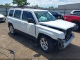 Jeep Patriot Latitude 1C4NJPFA6ED696858 снимка