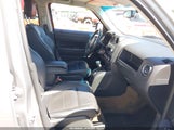 Jeep Patriot High Altitude Edition 1C4NJRFB5GD695160 fotografie