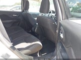 Jeep Cherokee Latitude 1C4PJLCB4GW125214 снимка