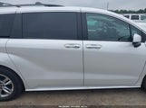 Toyota Sienna Xle 5TDJRKEC7NS133903 photo